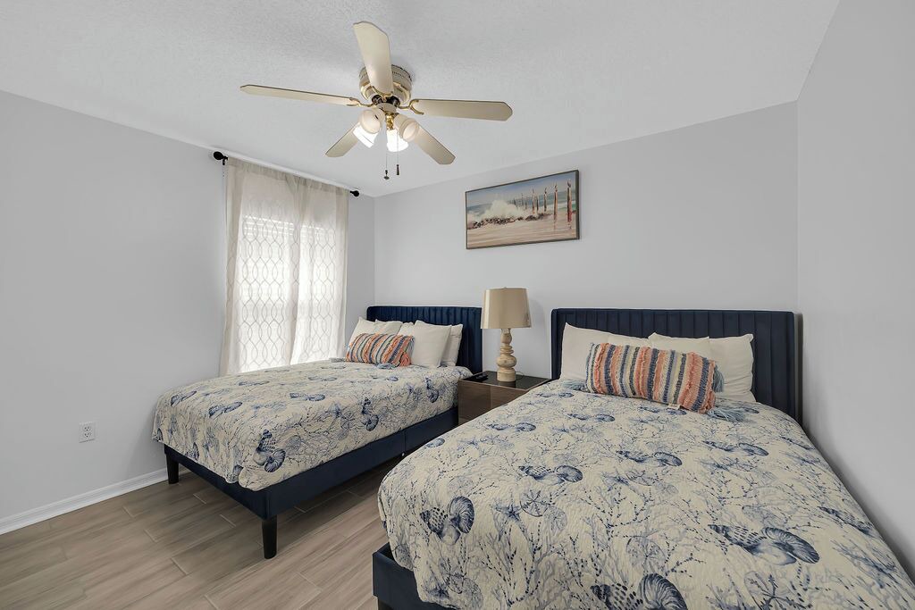 Photo of Bedroom in Sandalwood