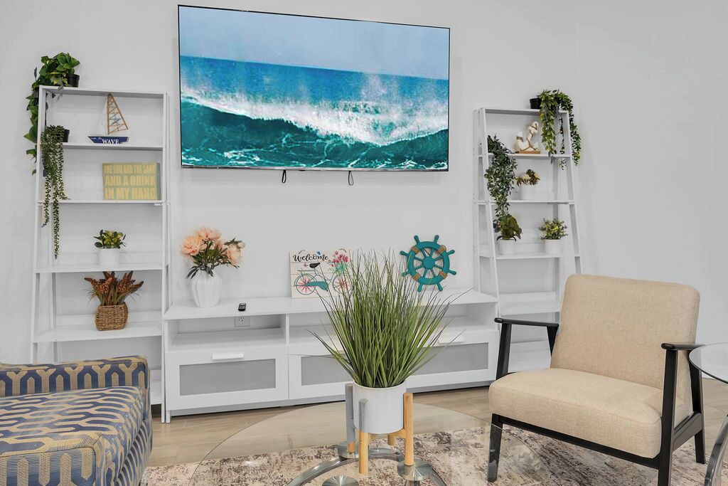 Photo of Livingroom in Sandalwood