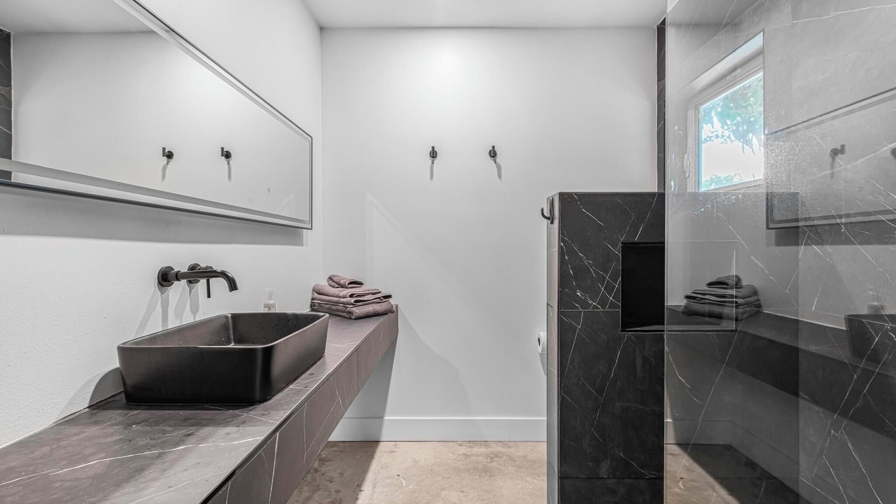 Photo of Bathroom in Coral Way