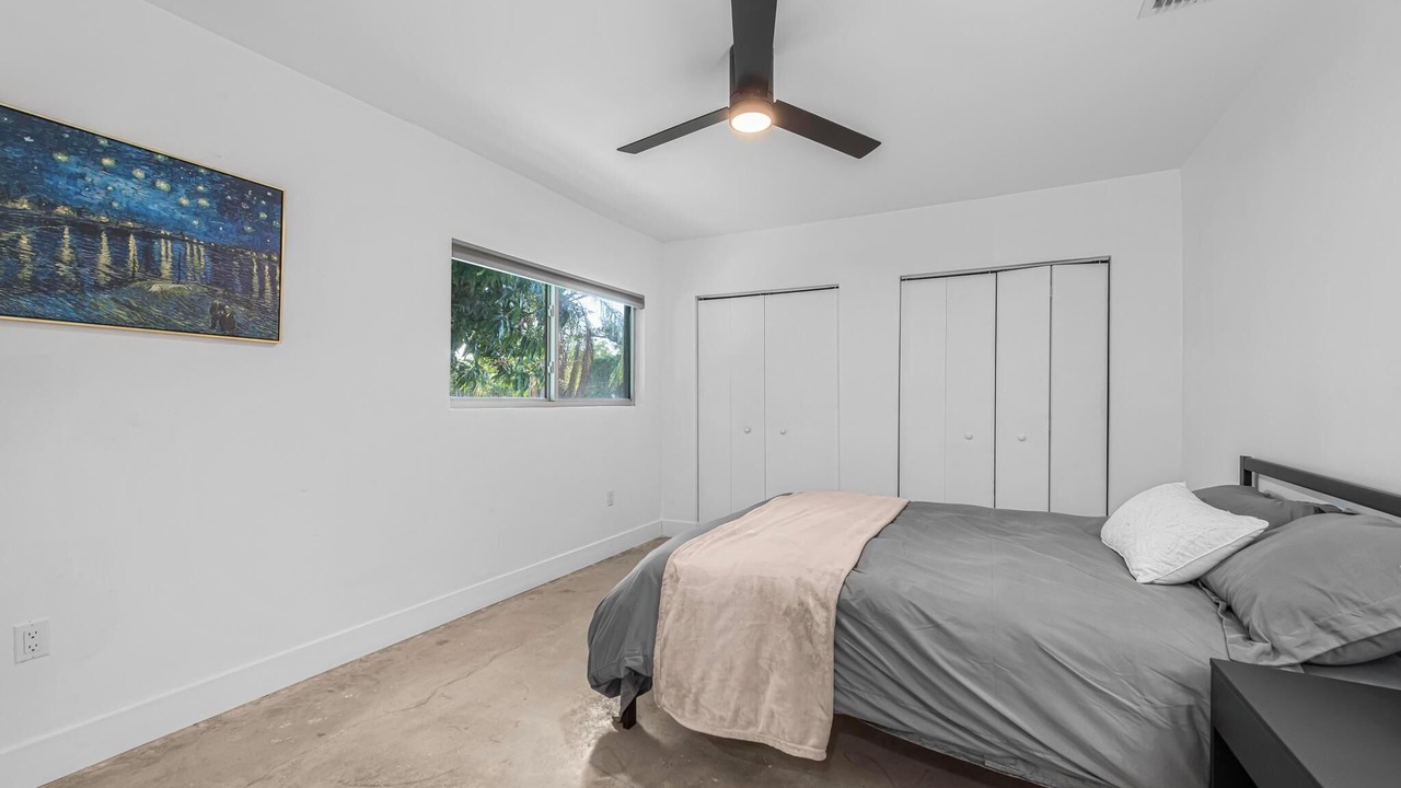 Photo of Bedroom in Coral Way