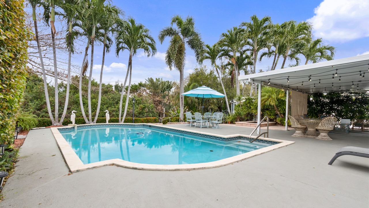 Photo of Outdoor in Lake Clarke Shores