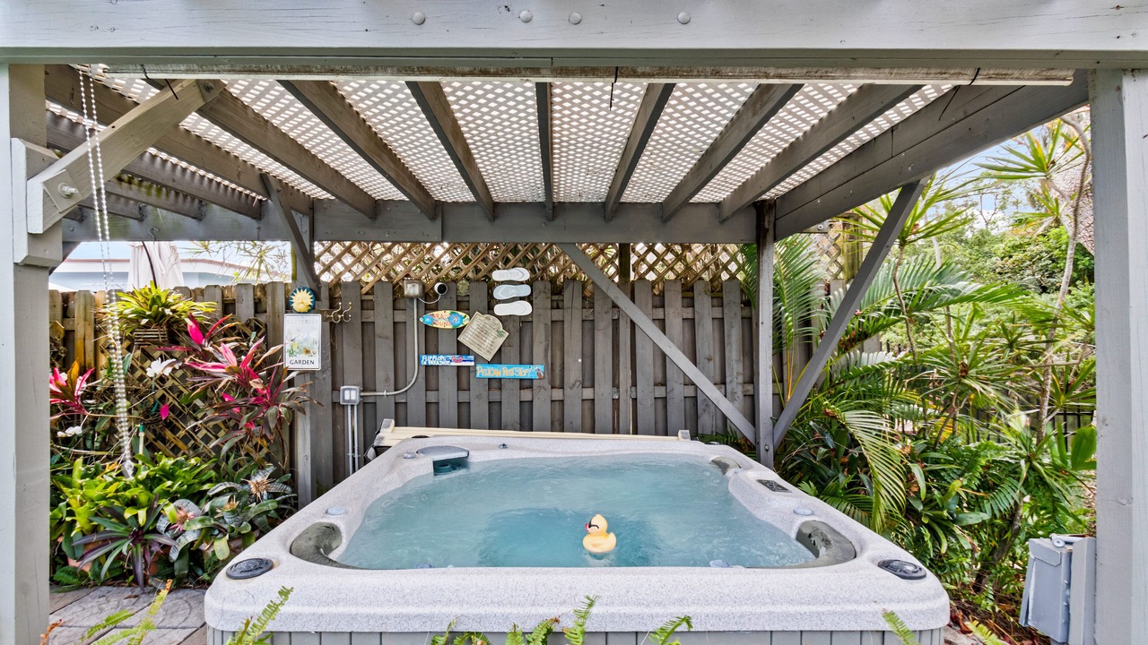 Photo of Outdoor in Lake Clarke Shores