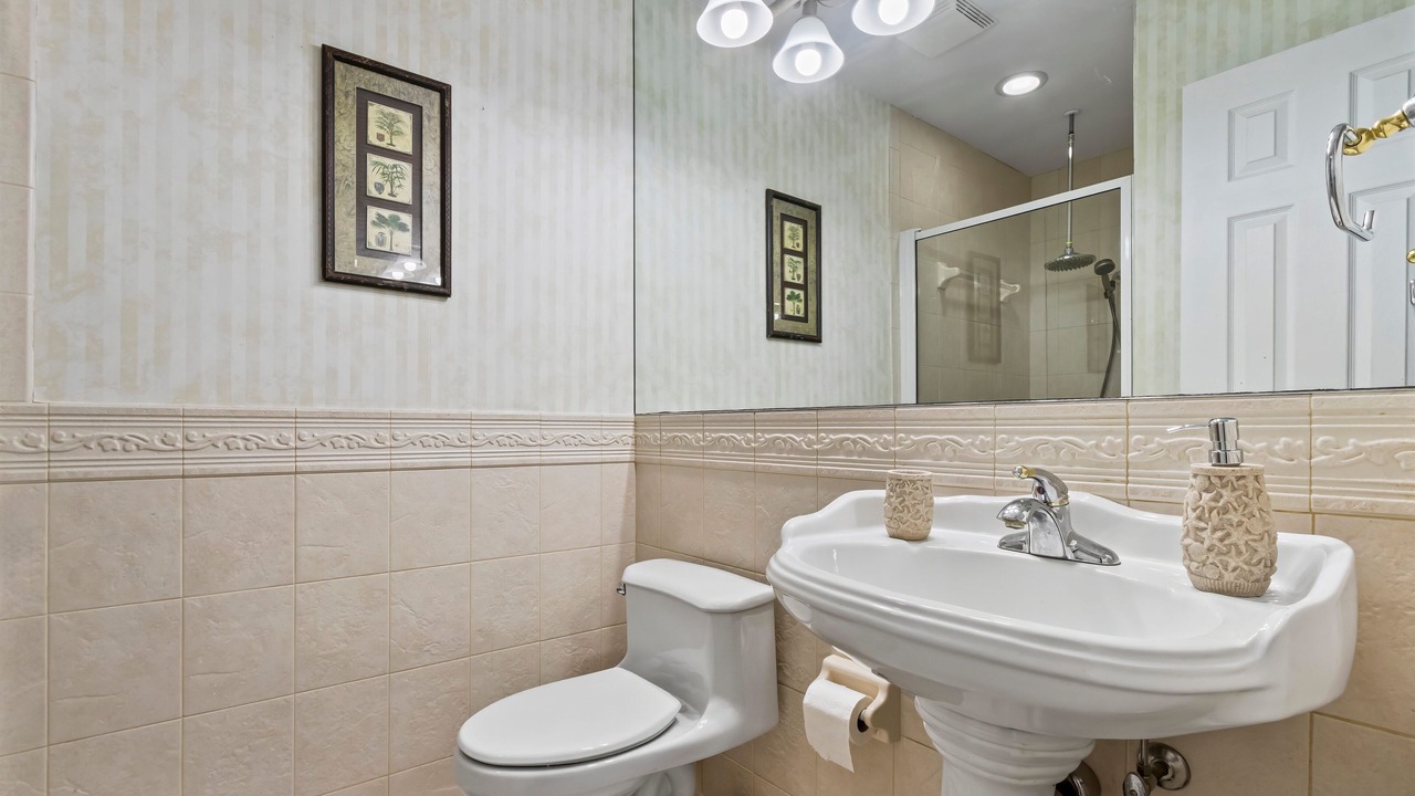 Photo of Bathroom in Lake Clarke Shores
