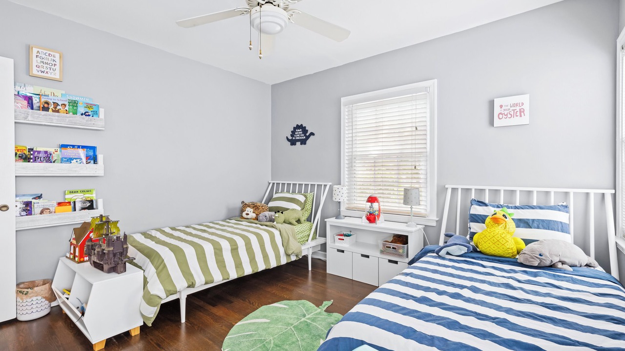 Photo of Bedroom in Parrot Cove