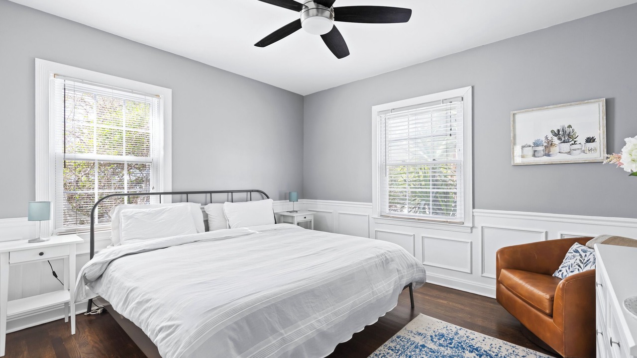 Photo of Bedroom in Parrot Cove