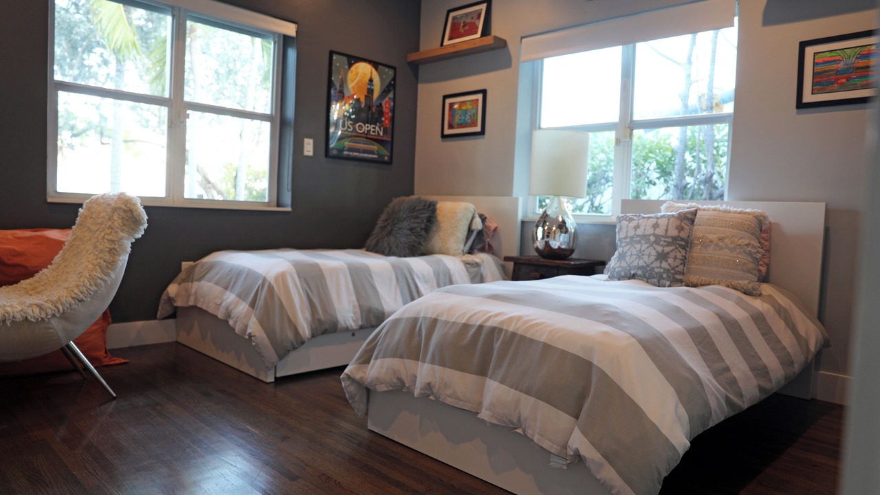 Photo of Bedroom in Surfside