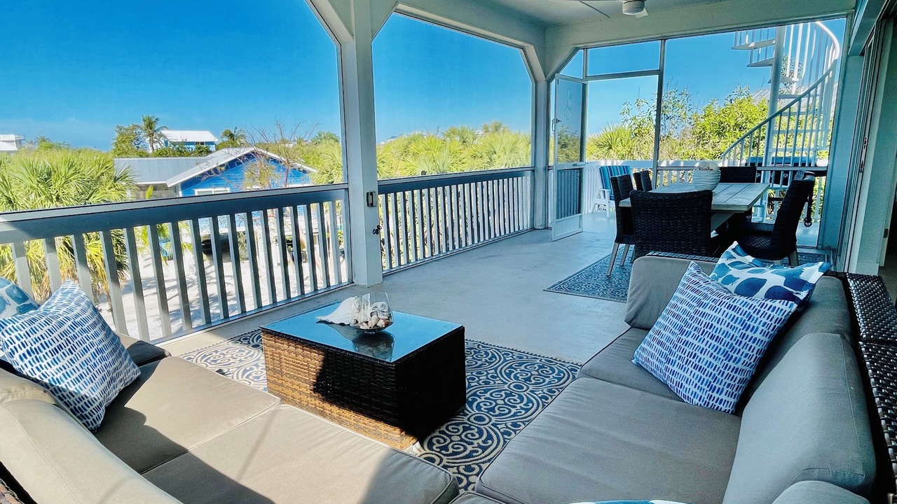 Photo of Livingroom in North Captiva