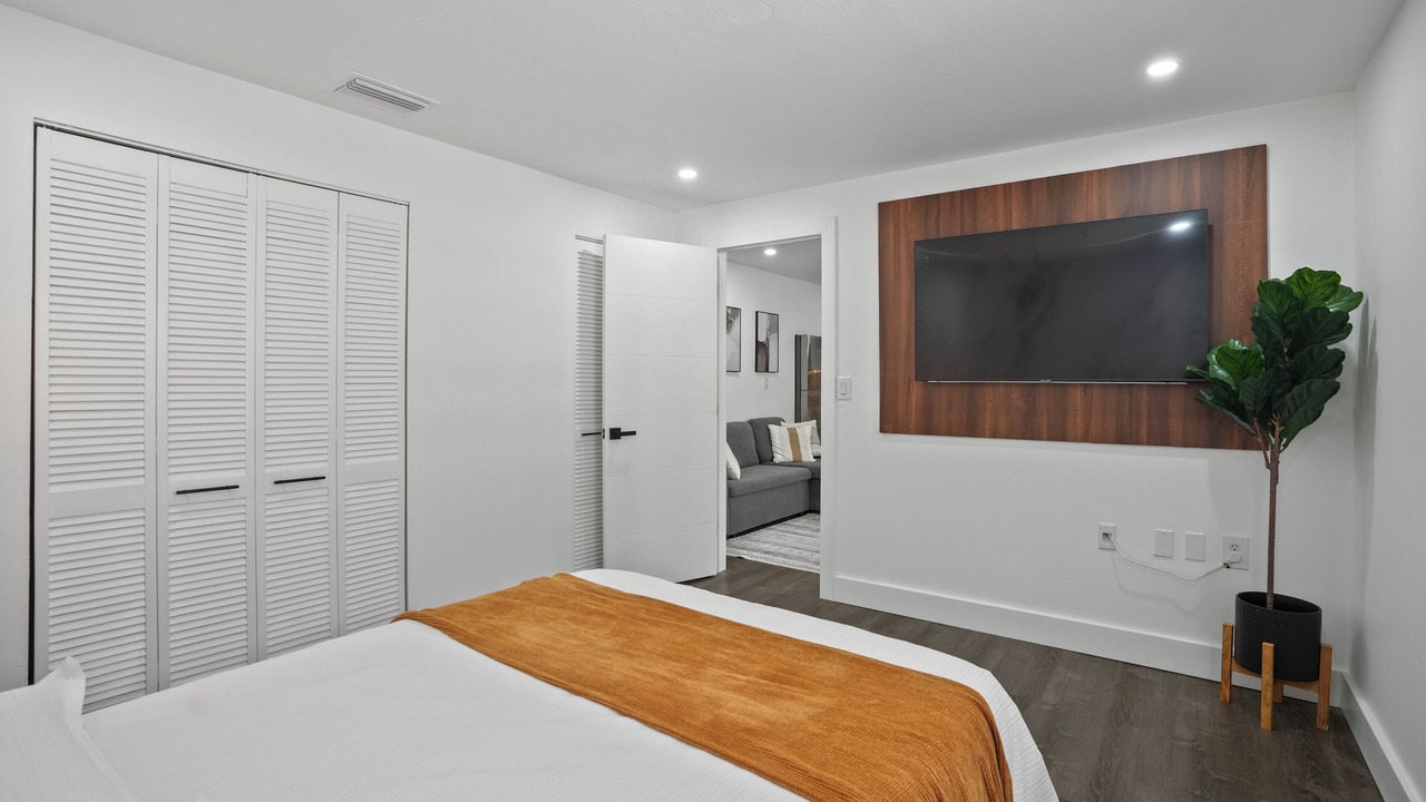 Photo of Bedroom in Tamiami