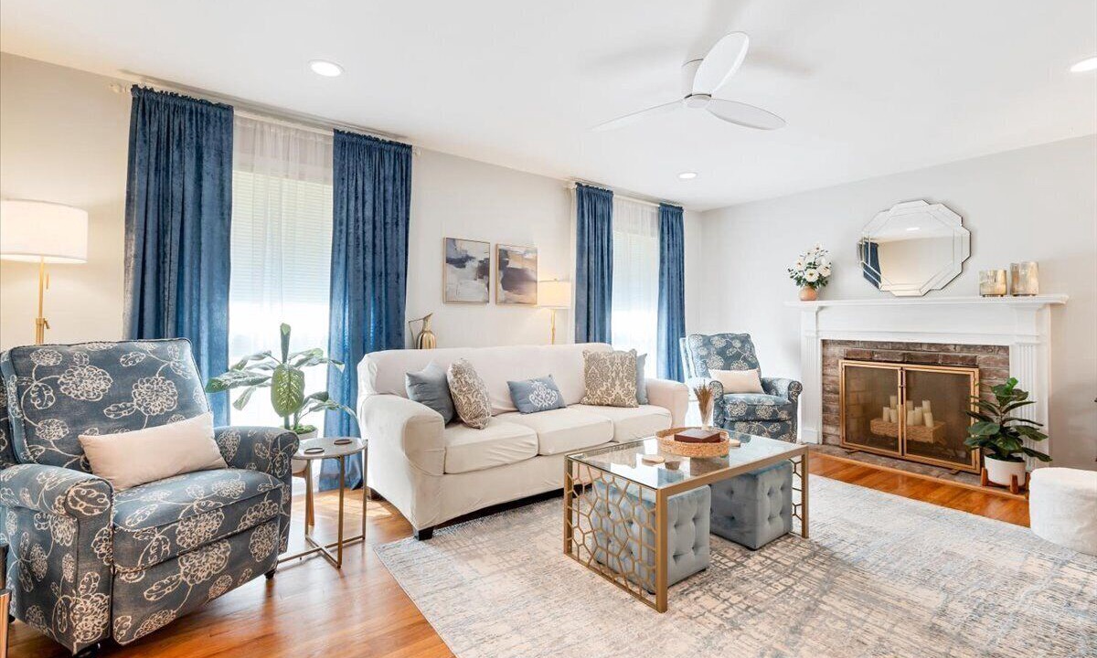Photo of Livingroom in Savannah