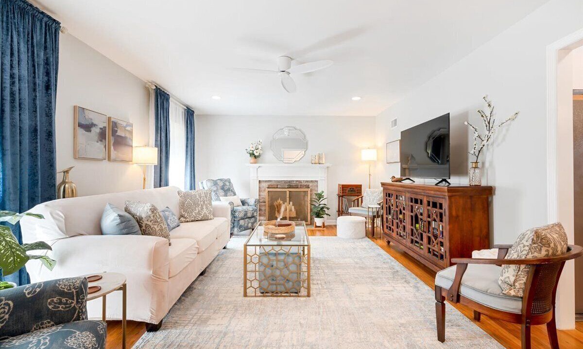 Photo of Livingroom in Savannah
