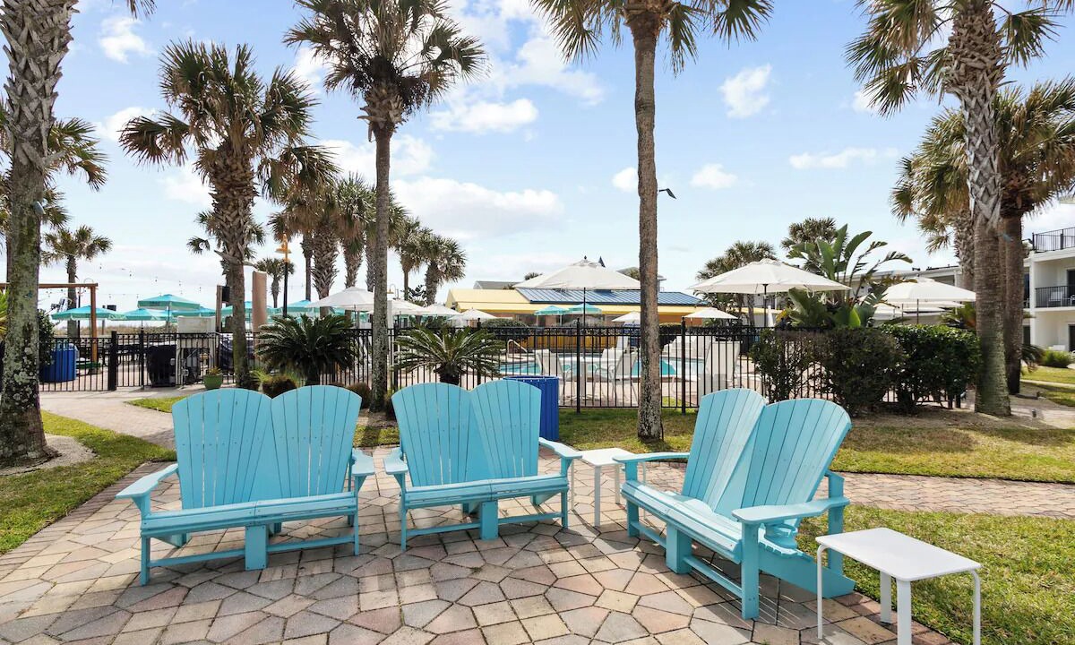 Photo of Patio Balcony in Neptune Beach