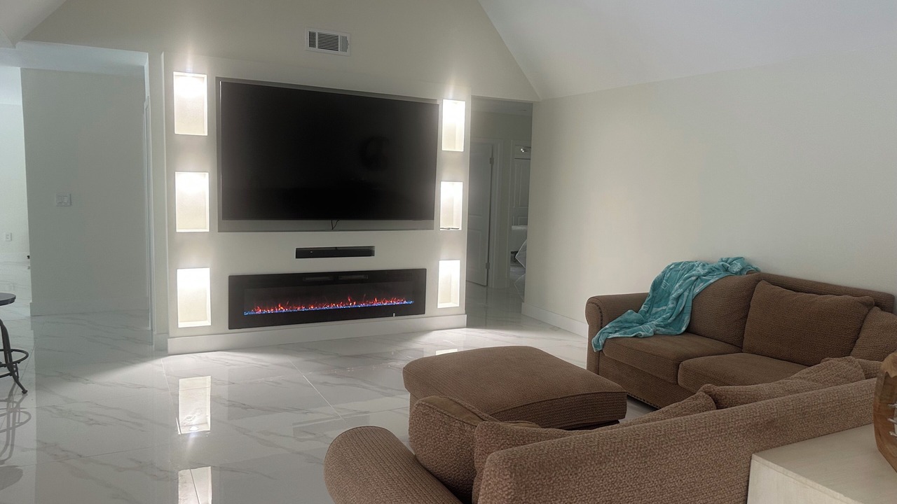 Photo of Livingroom in Ludlam