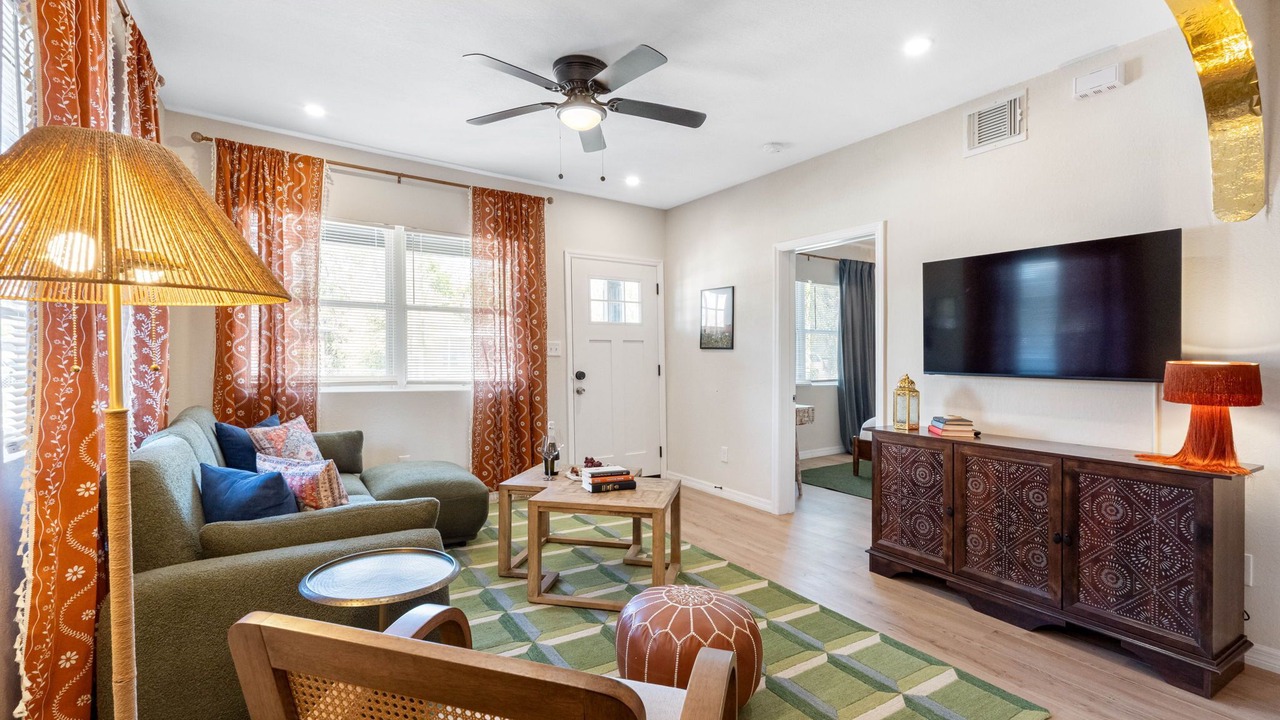Photo of Livingroom in Ybor City