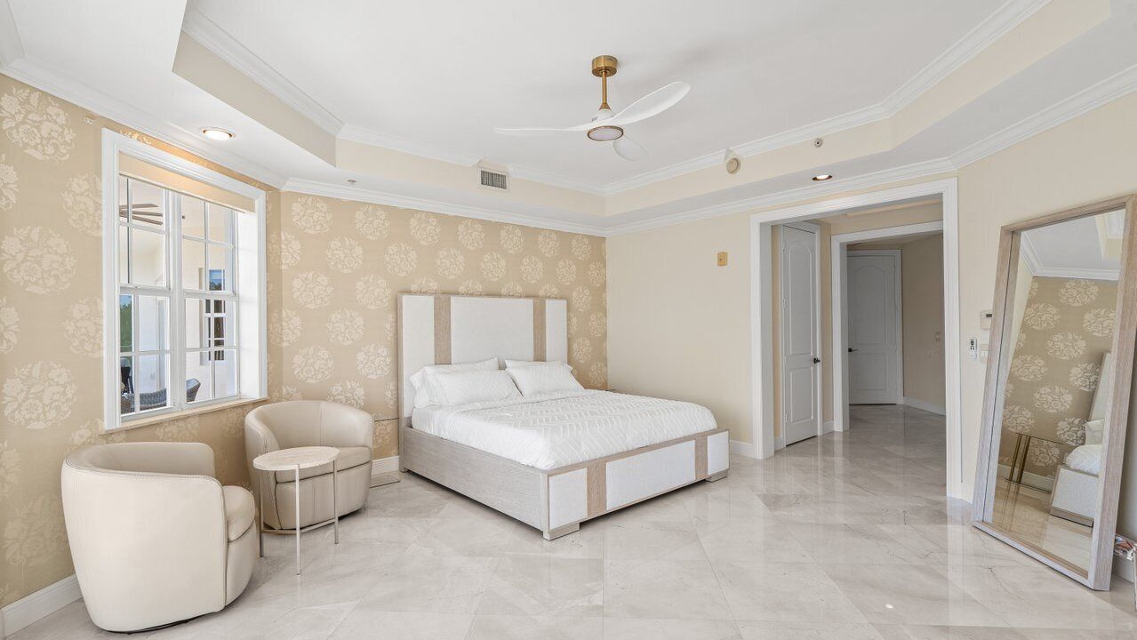 Photo of Bedroom in Olympus
