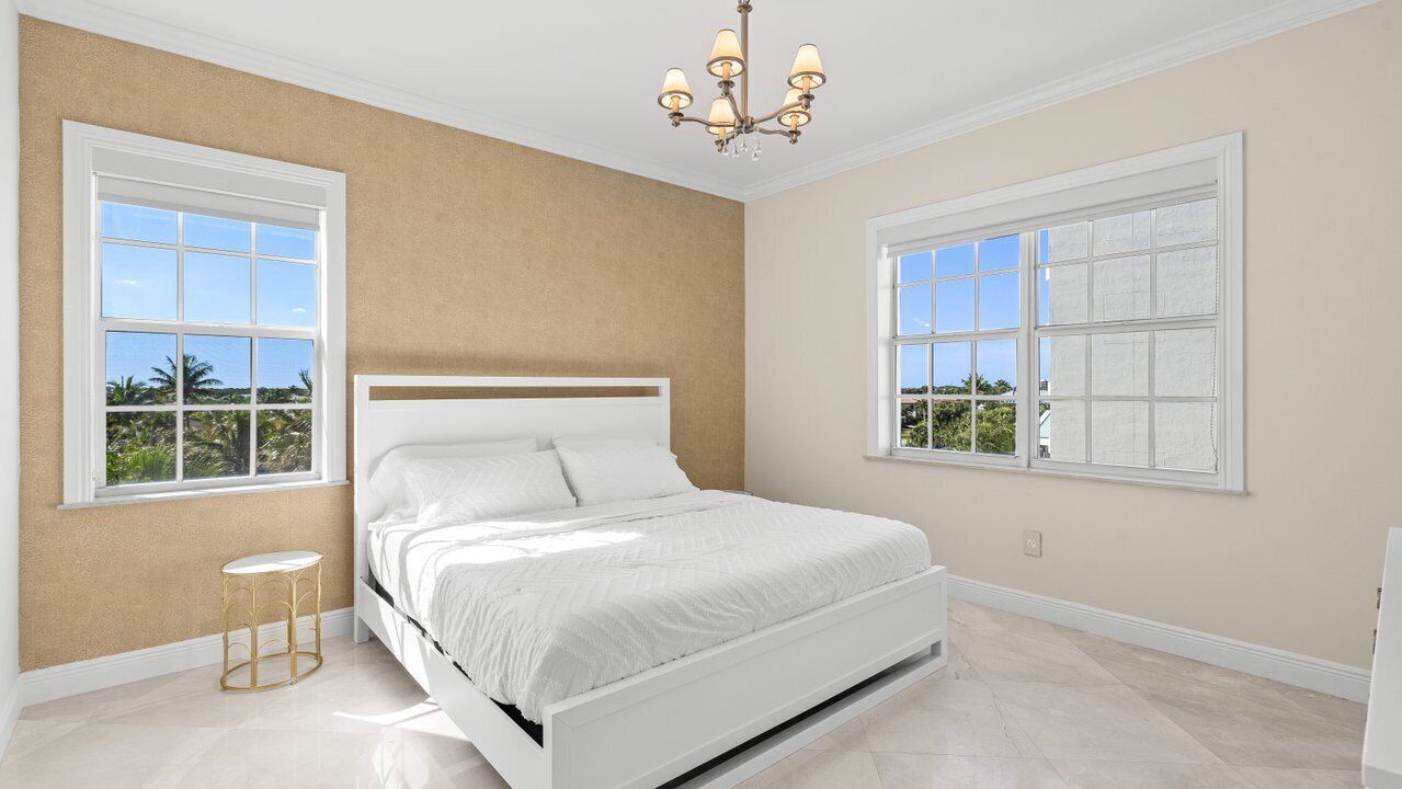 Photo of Bedroom in Olympus