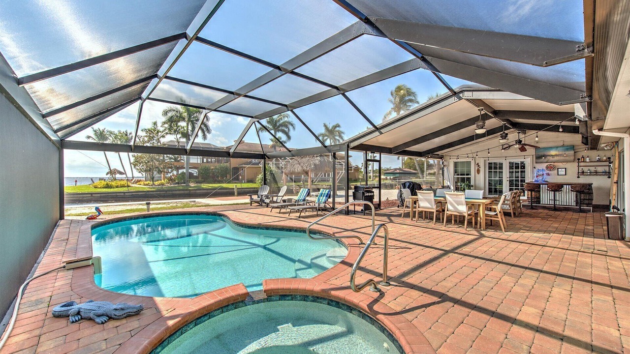 Photo of Outdoor in Lochmoor Waterway Estates