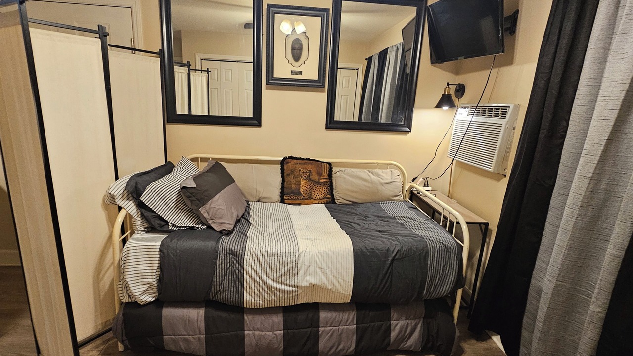 Photo of Bedroom in Tallahassee