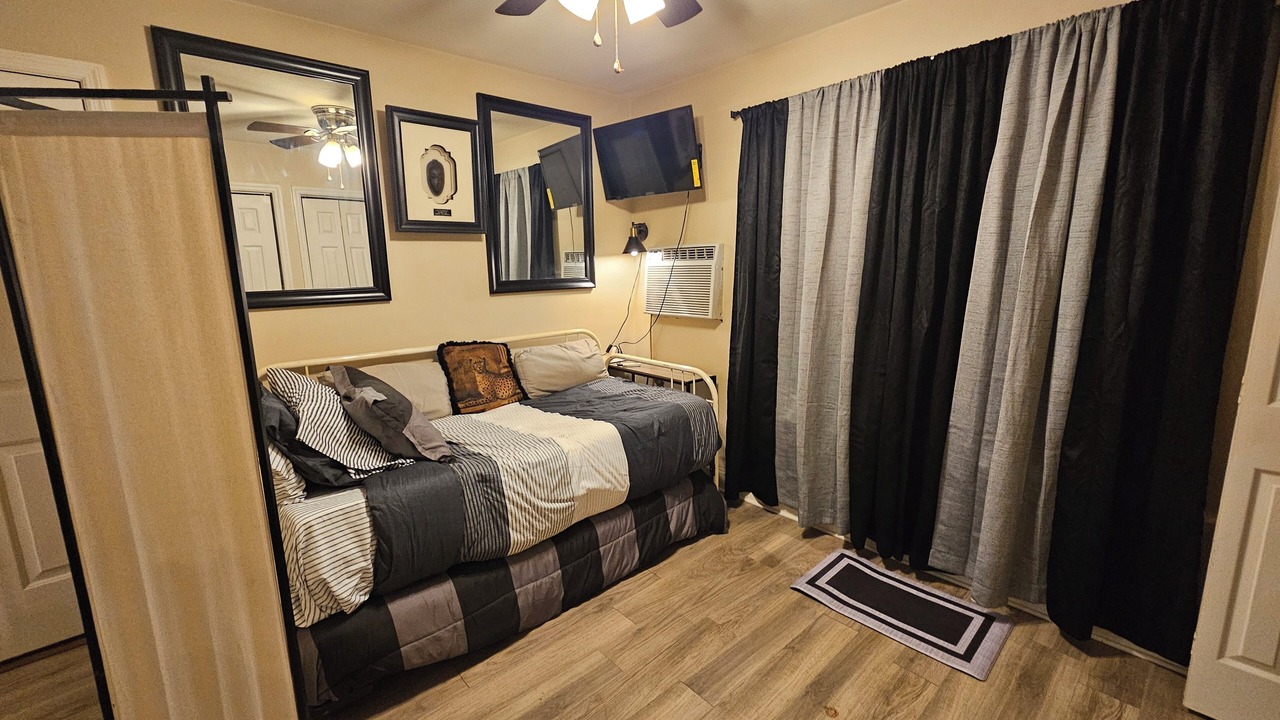 Photo of Bedroom in Tallahassee