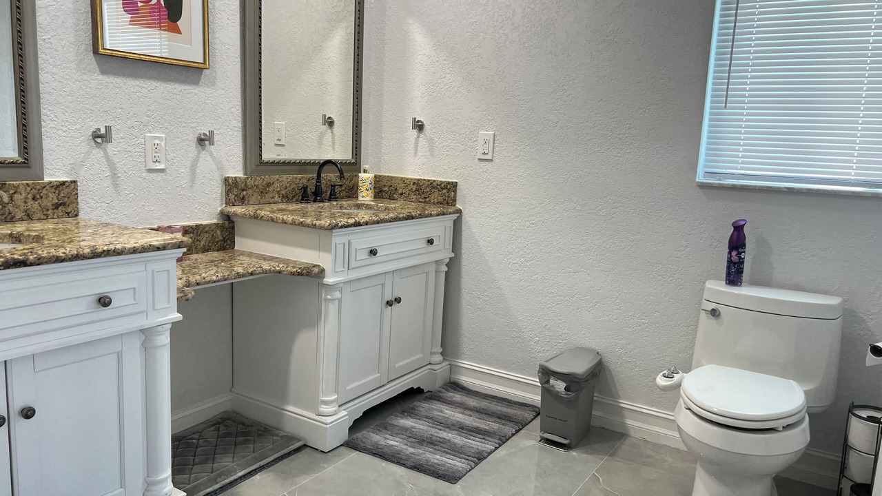 Photo of Bathroom in Gulf Cove
