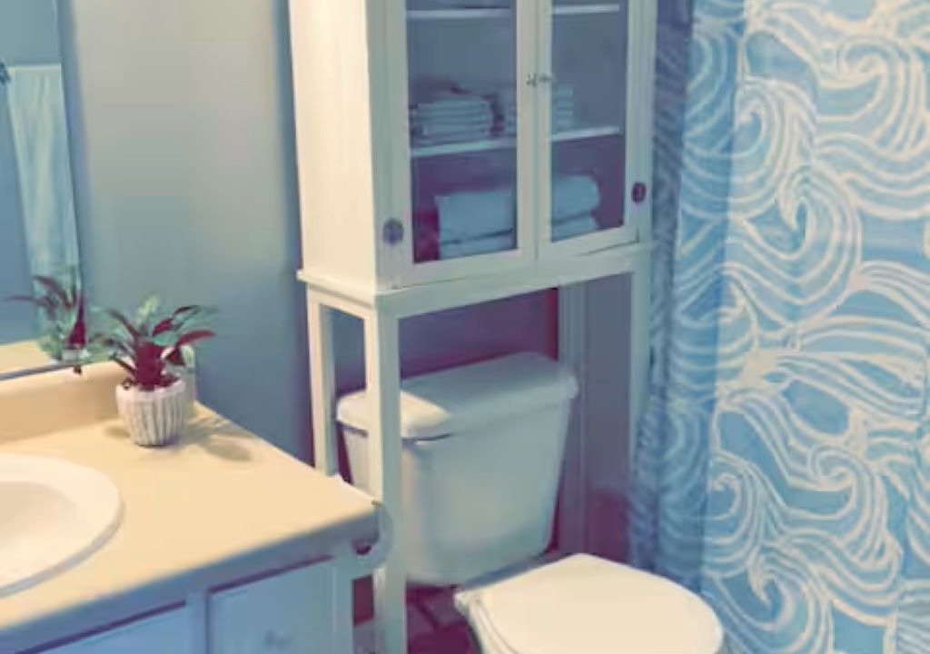 Photo of Bathroom in Crescent Beach
