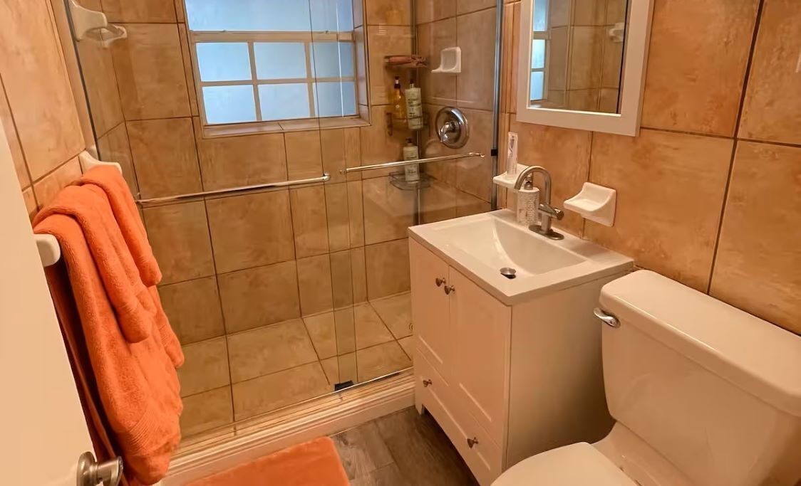 Photo of Bathroom in Poinsettia Heights