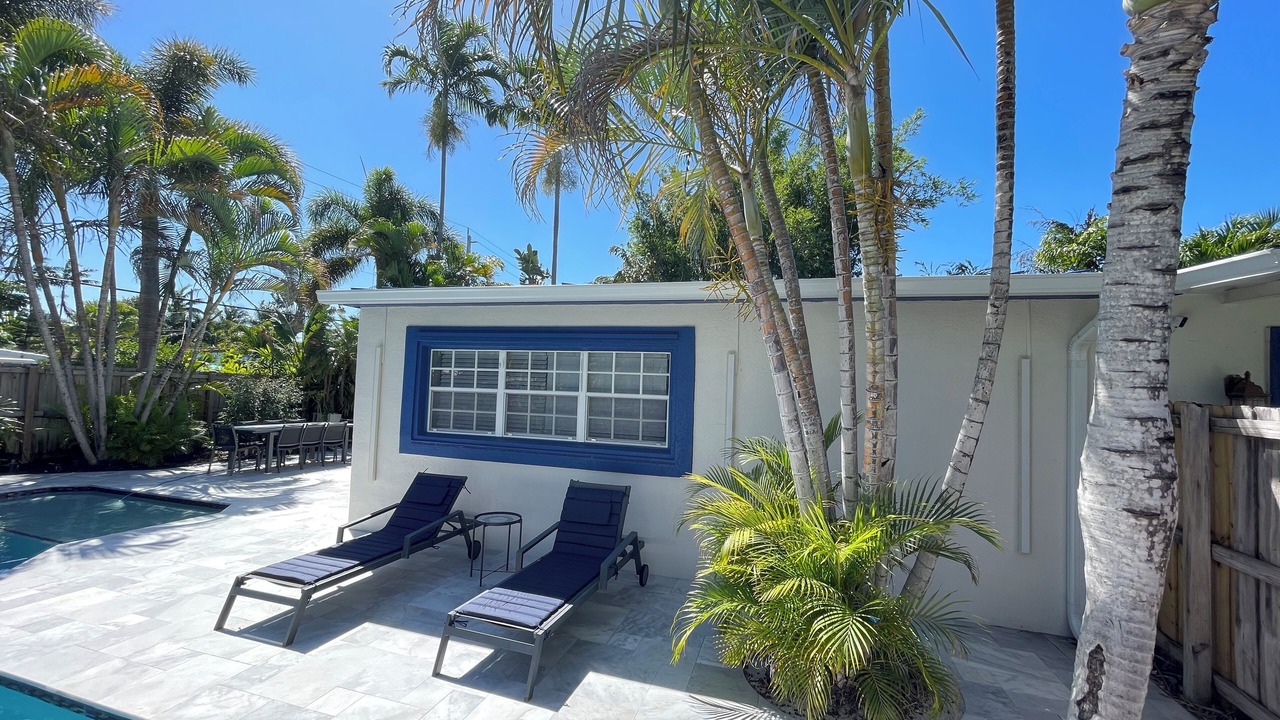 Photo of Patio Balcony in Poinsettia Heights