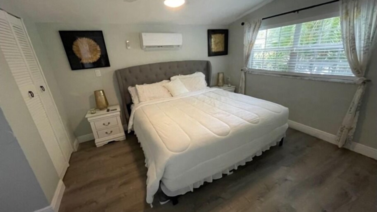 Photo of Bedroom in Poinsettia Heights