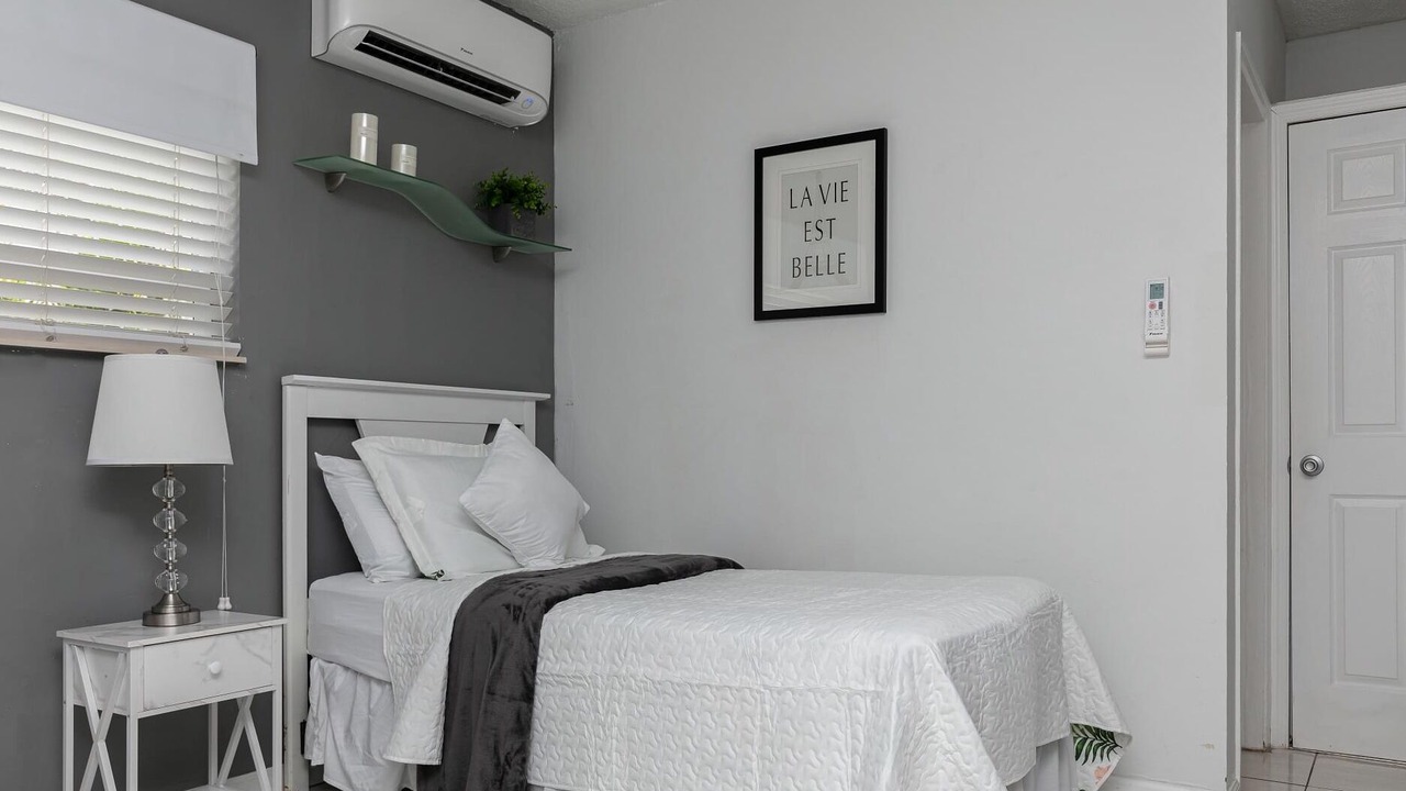 Photo of Bedroom in Poinciana Park