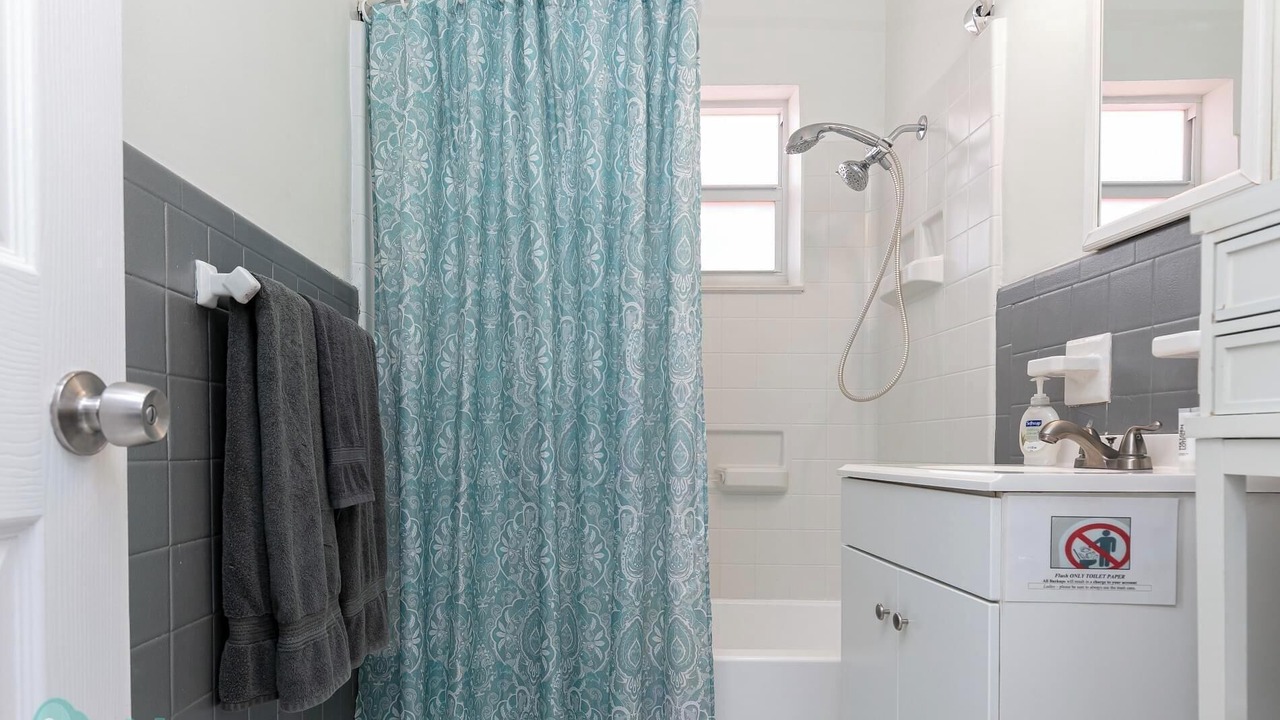 Photo of Bathroom in Poinciana Park