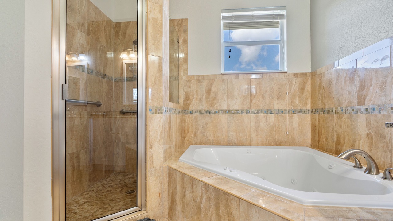 Photo of Bathroom in River Oaks