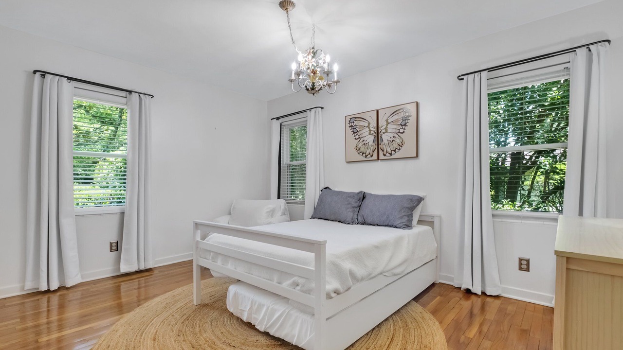 Photo of Bedroom in Tallahassee