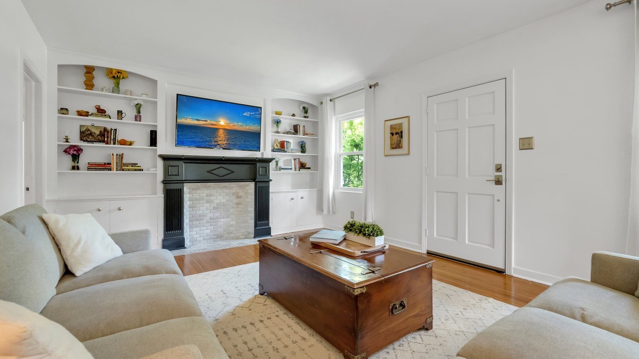 Photo of Bedroom in Tallahassee