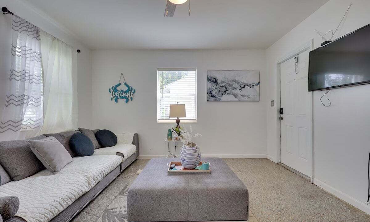 Photo of Livingroom in Little Ranches
