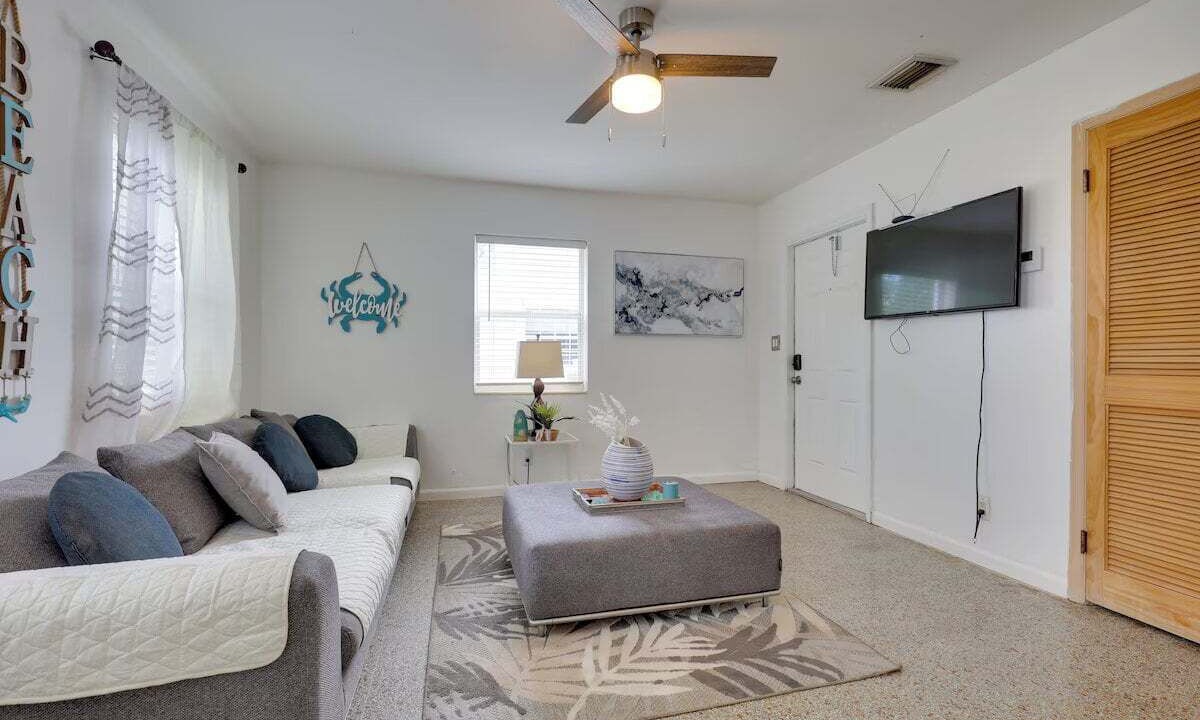 Photo of Livingroom in Little Ranches