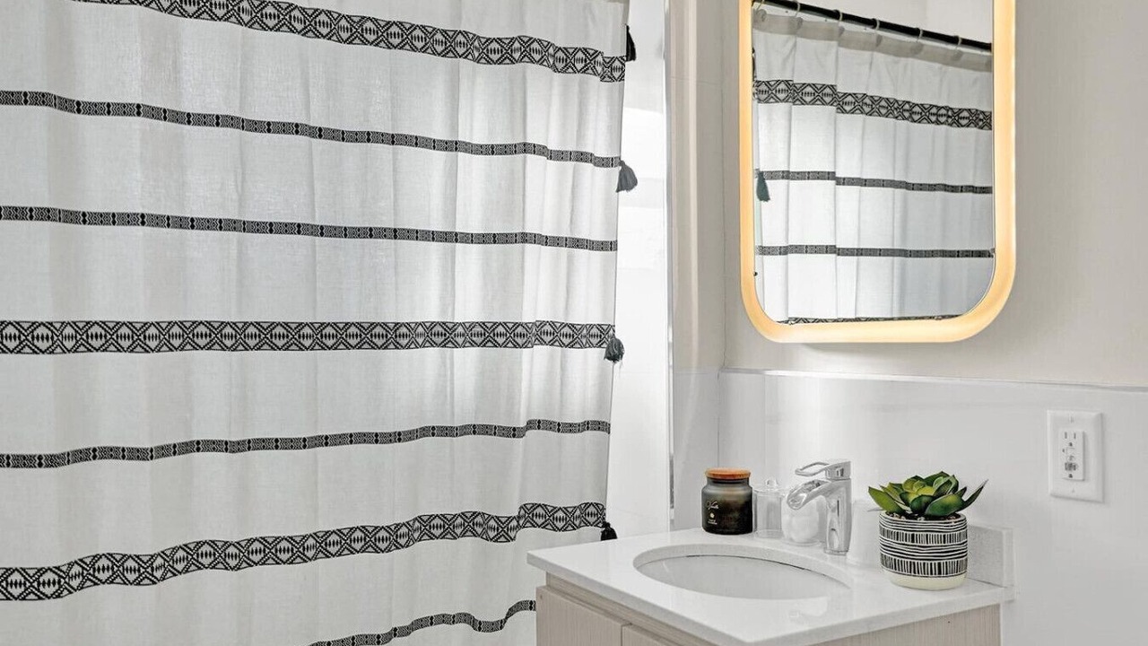Photo of Bathroom in Barrier Island