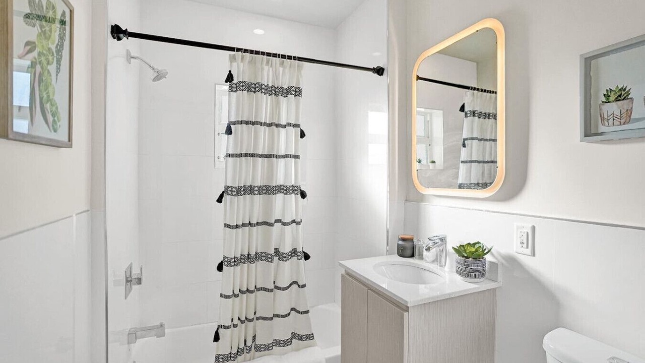 Photo of Bathroom in Barrier Island
