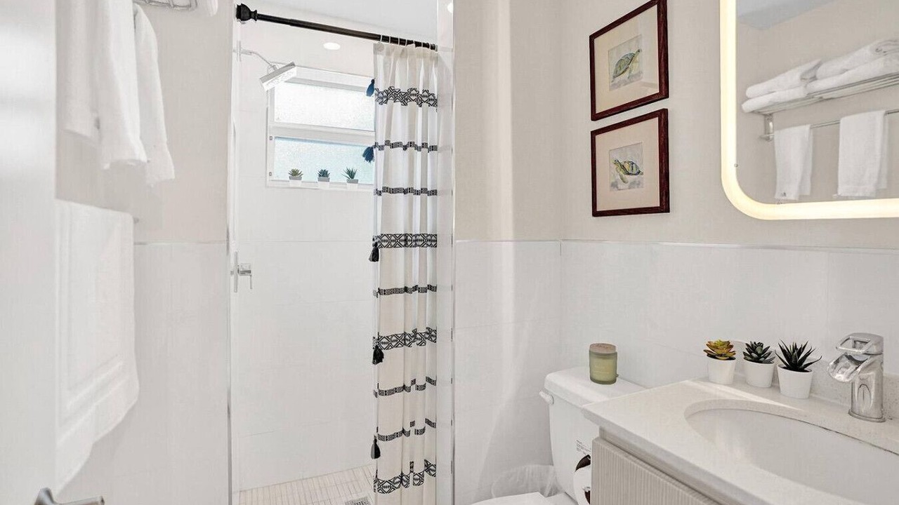 Photo of Bathroom in Barrier Island
