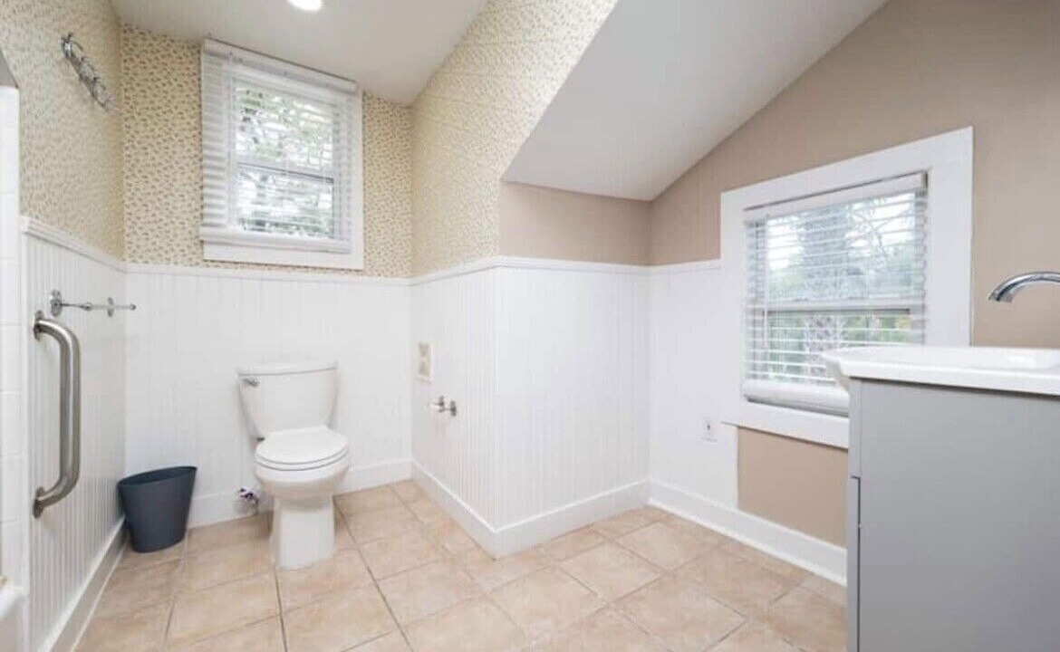 Photo of Bathroom in Southbank
