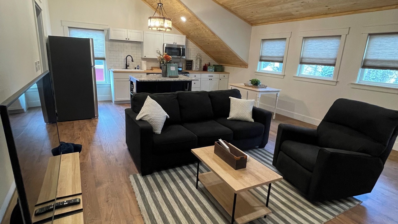 Photo of Livingroom in Hendersonville
