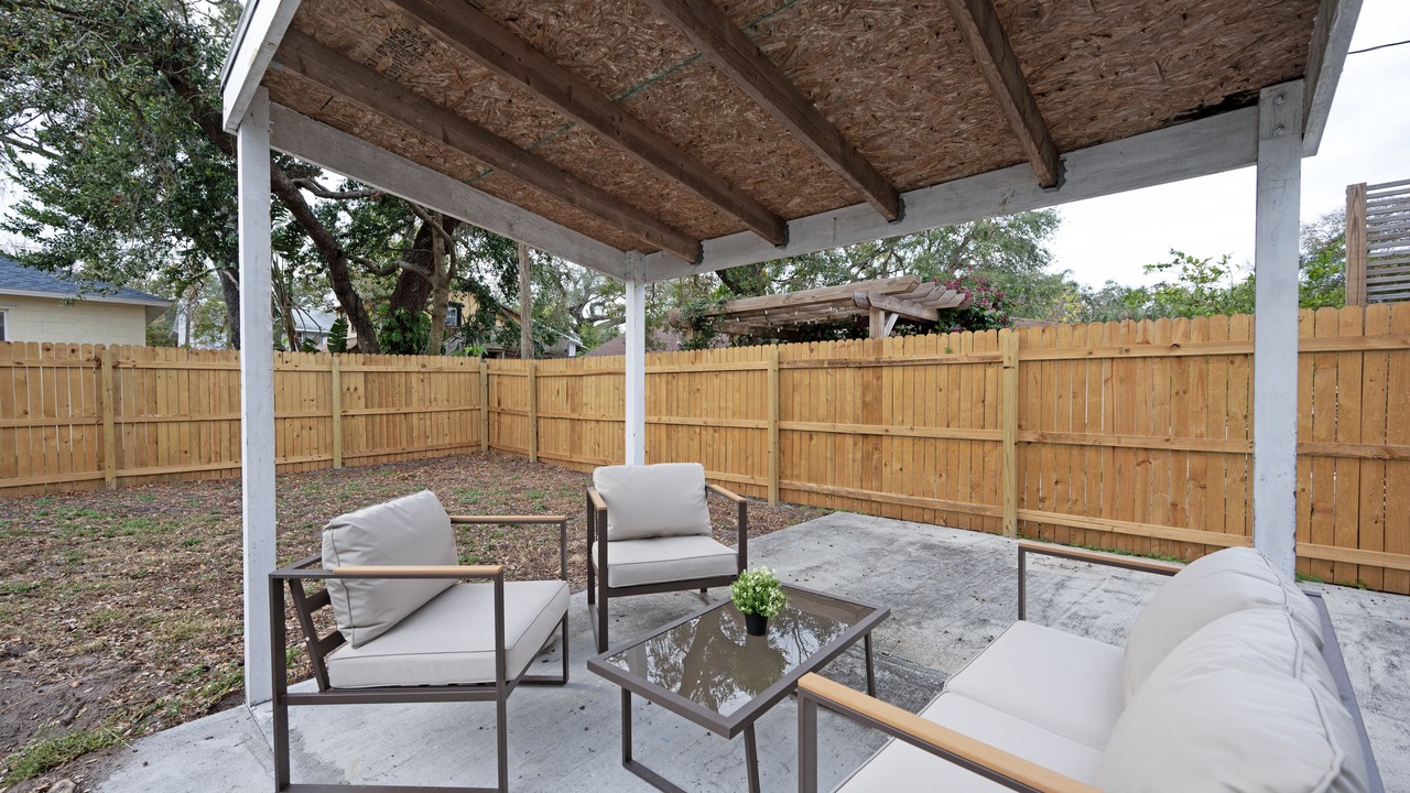 Photo of Patio Balcony in Historic Uptown
