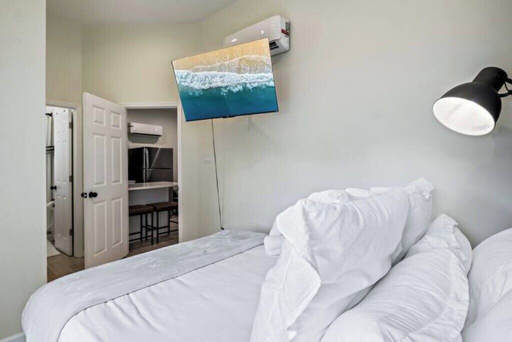 Photo of Bedroom in United Central