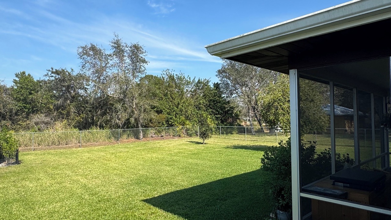 Photo of Patio Balcony in Placid Lakes