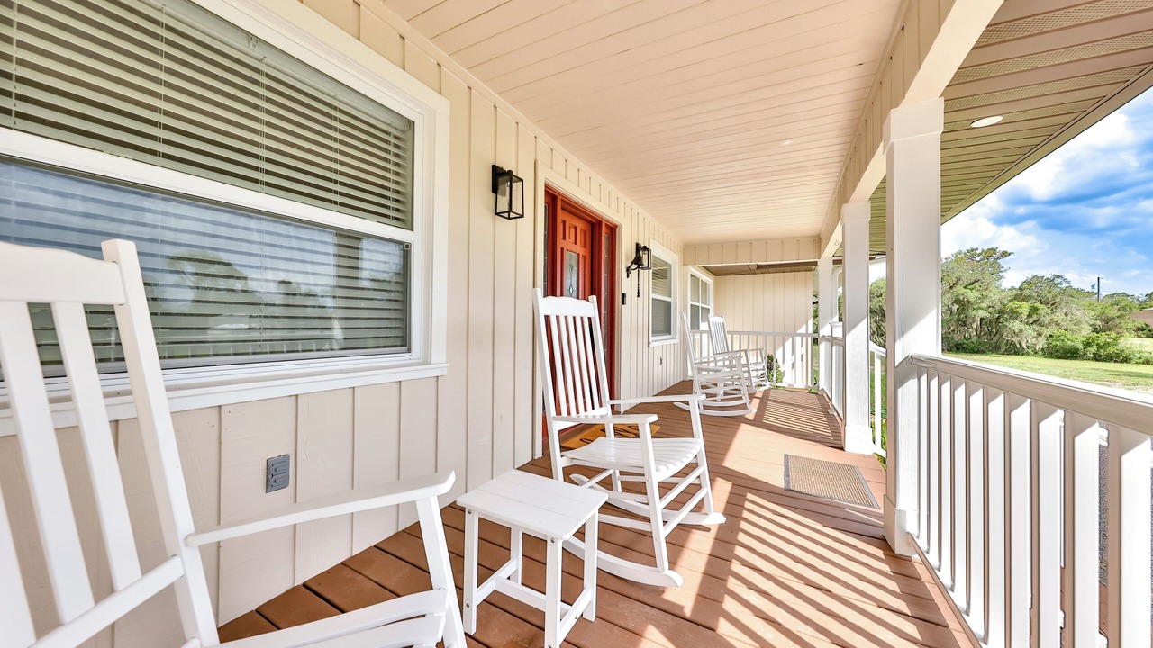 Photo of Patio Balcony in Sebring