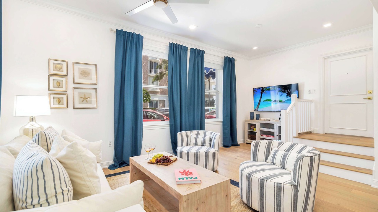 Photo of Livingroom in Palm Beach