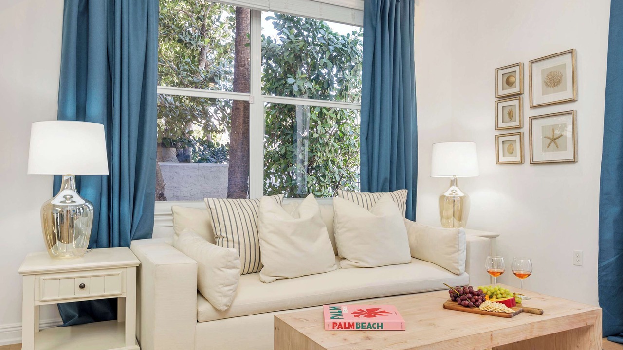 Photo of Livingroom in Palm Beach