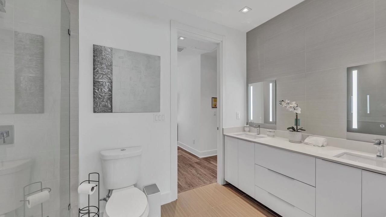 Photo of Bathroom in Downtown Fort Lauderdale