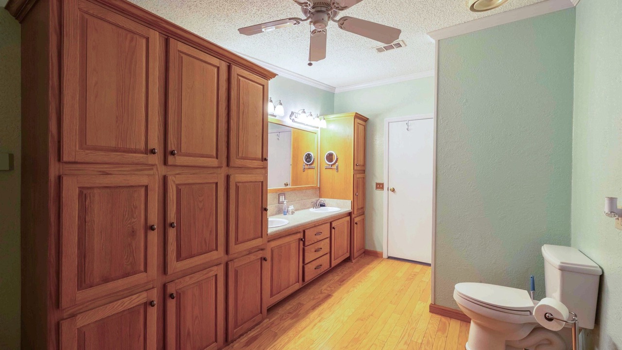 Photo of Bathroom in Crescent City