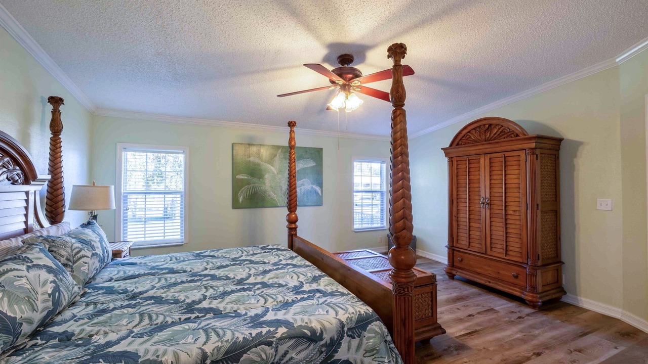 Photo of Bedroom in Crescent City