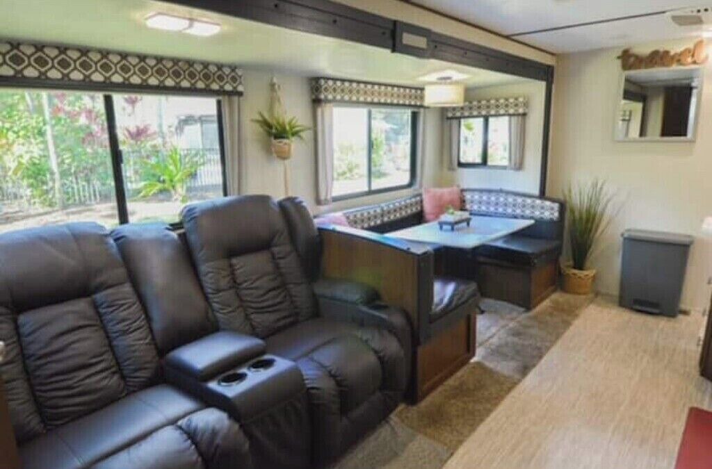 Photo of Livingroom in Hunt Club