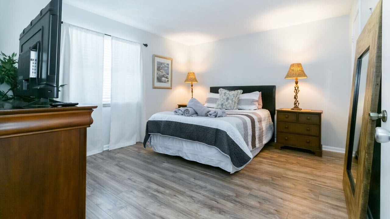 Photo of Bedroom in Palm Valley